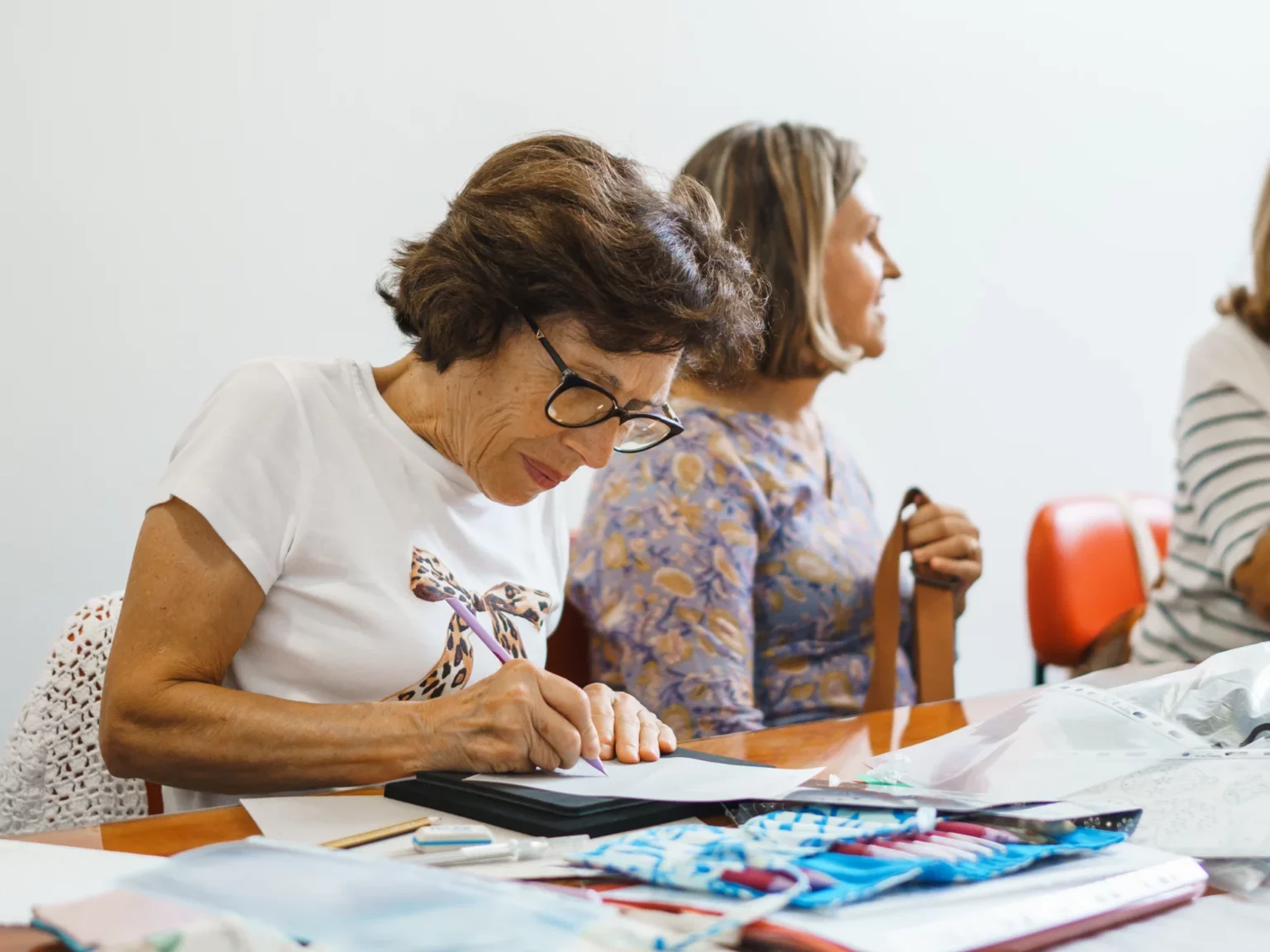 Idosas em atividade recreativa